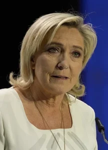 ARE AMERICANS LITTLE CHILDREN WHO CAN’T READ OR UNDERSTAND FOREIGN LANGUAGES? Instead of using subtitles, CNN overdubs interview with Marine Le Pen so you can’t hear what she’s actually saying, forcing audiences to trust the anti-European network’s translation 🚨